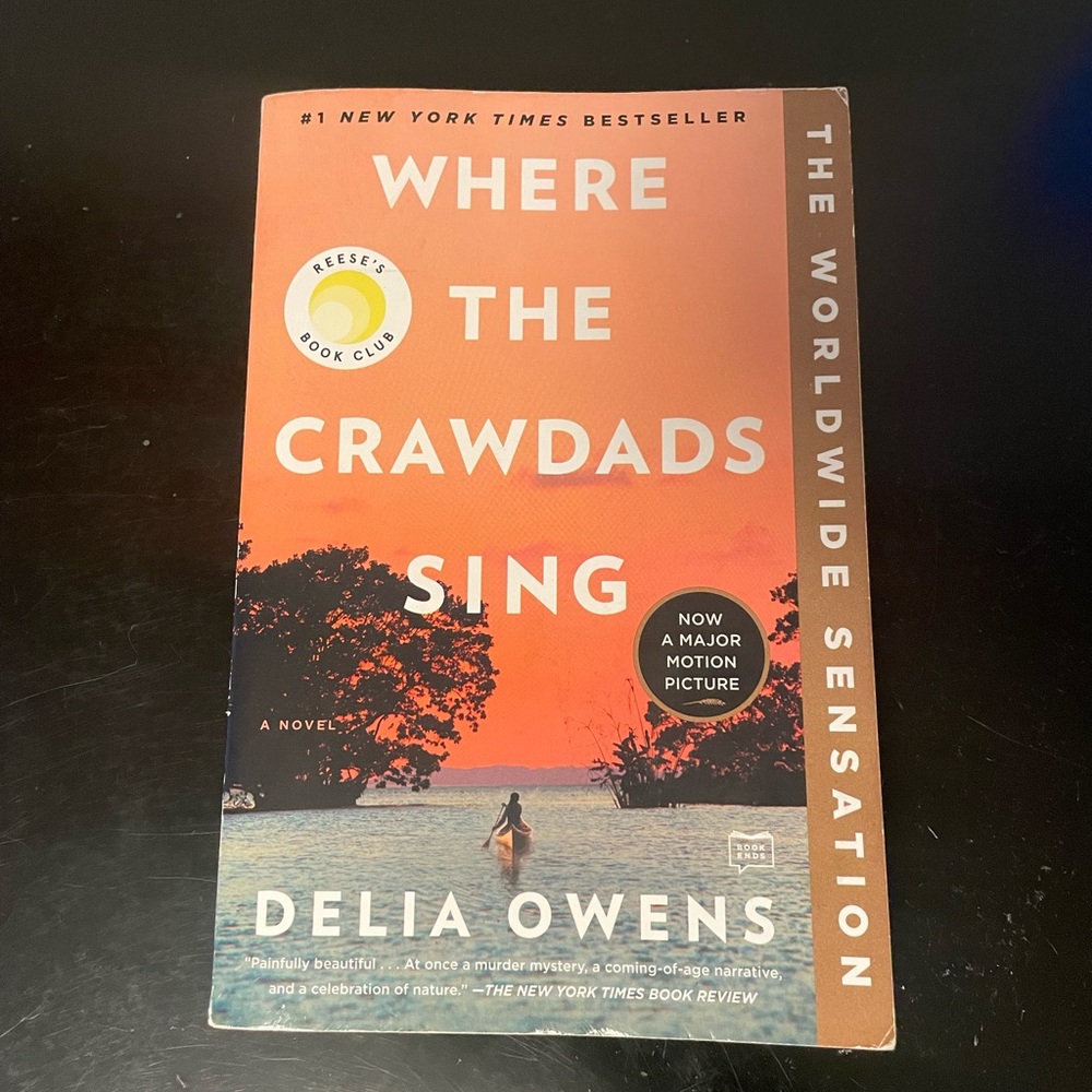 EUC Where The Crawdads Sing by Delia Owens book